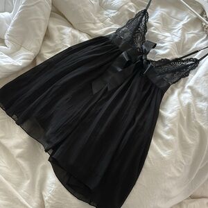 Victoria’s Secret Black Baby Doll One Piece Slip Lingerie Size XS